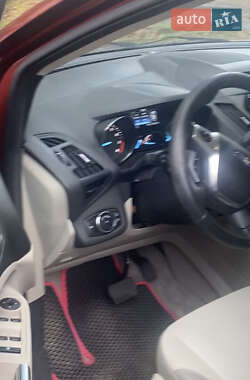 Внедорожник / Кроссовер Ford Escape 2013 в 