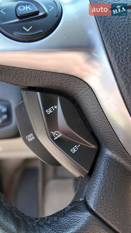 Внедорожник / Кроссовер Ford Escape 2015 в Киеве