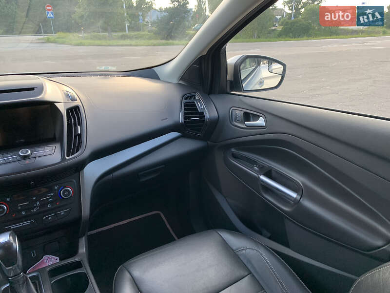 Внедорожник / Кроссовер Ford Escape 2018 в Киеве
