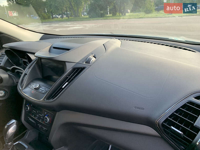 Внедорожник / Кроссовер Ford Escape 2018 в Киеве