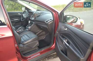Внедорожник / Кроссовер Ford Escape 2014 в 