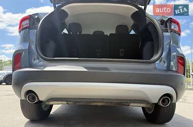 Позашляховик / Кросовер Ford Escape 2023 в 