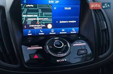 Внедорожник / Кроссовер Ford Escape 2017 в 