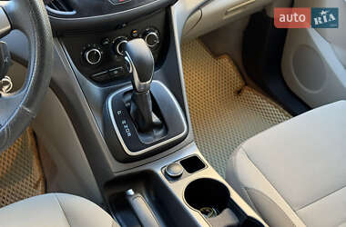 Внедорожник / Кроссовер Ford Escape 2013 в 