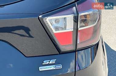 Внедорожник / Кроссовер Ford Escape 2017 в 