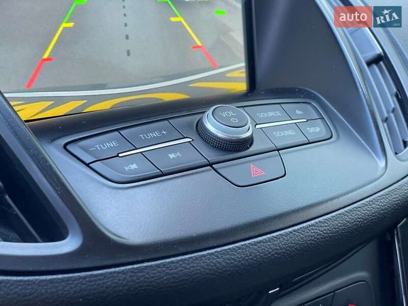 Внедорожник / Кроссовер Ford Escape 2017 в Киеве
