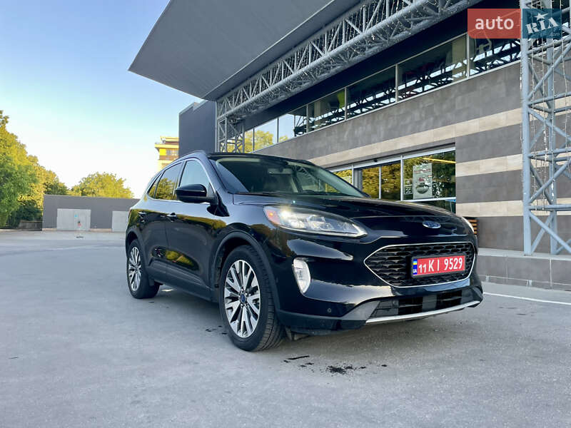 Внедорожник / Кроссовер Ford Escape 2021 в 