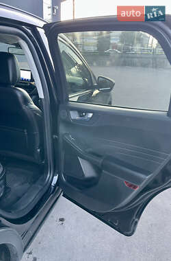 Внедорожник / Кроссовер Ford Escape 2021 в 