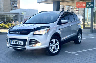 Внедорожник / Кроссовер Ford Escape 2015 в Хмельницком