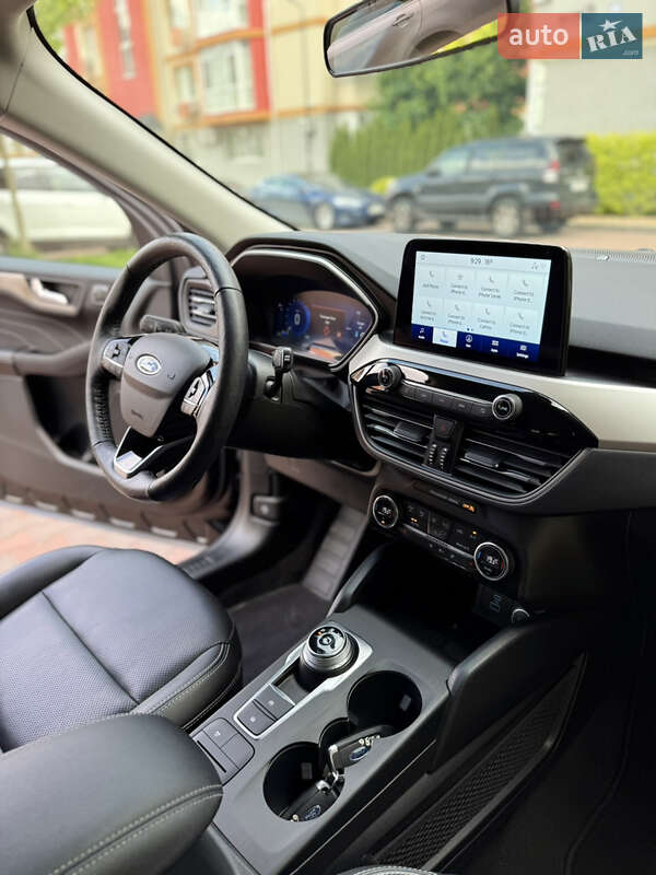 Внедорожник / Кроссовер Ford Escape 2021 в Киеве