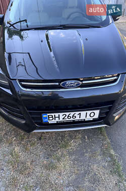 Внедорожник / Кроссовер Ford Escape 2014 в 
