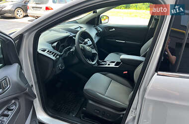 Внедорожник / Кроссовер Ford Escape 2017 в 