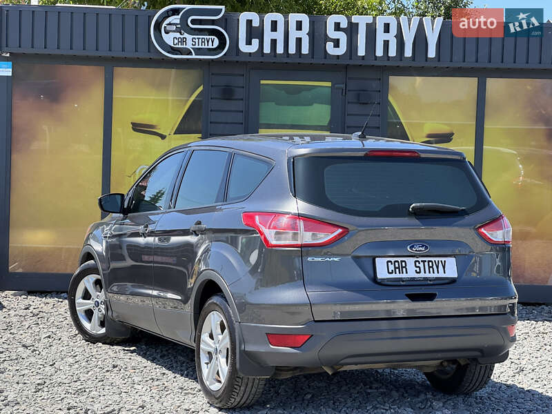 Внедорожник / Кроссовер Ford Escape 2014 в Стрые