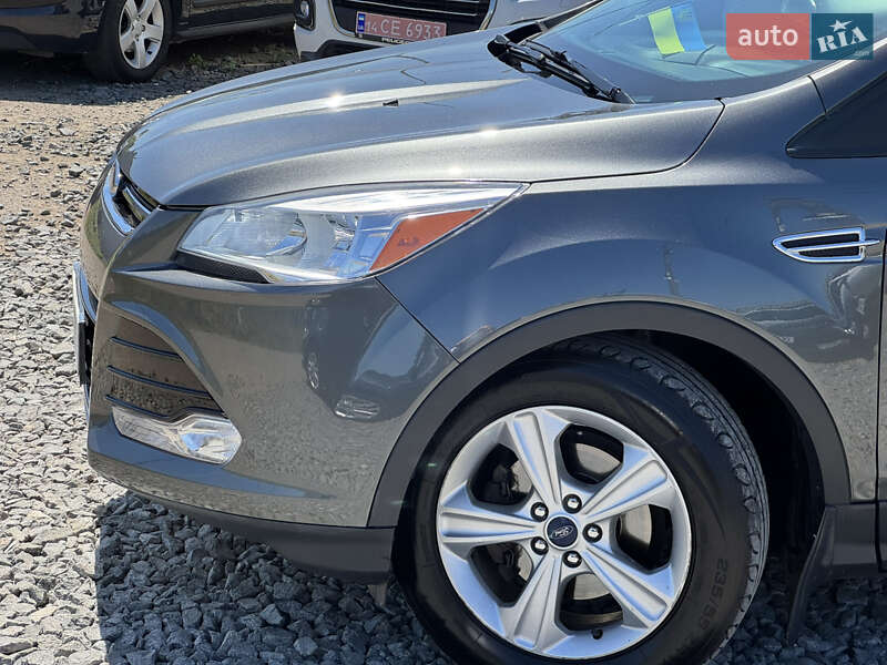 Внедорожник / Кроссовер Ford Escape 2014 в Стрые