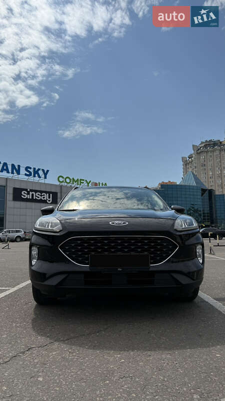 Внедорожник / Кроссовер Ford Escape 2019 в Одессе