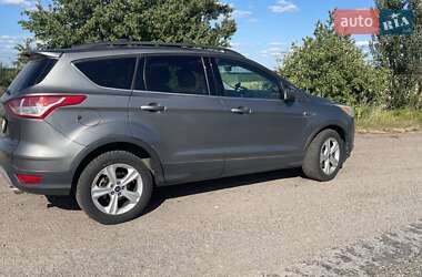 Внедорожник / Кроссовер Ford Escape 2014 в 