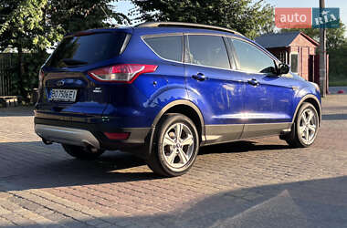 Внедорожник / Кроссовер Ford Escape 2015 в 