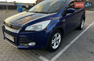 Внедорожник / Кроссовер Ford Escape 2014 в 