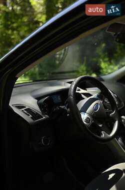 Внедорожник / Кроссовер Ford Escape 2014 в 