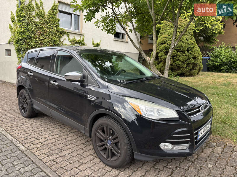 Внедорожник / Кроссовер Ford Escape 2013 в 
