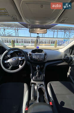 Внедорожник / Кроссовер Ford Escape 2014 в 