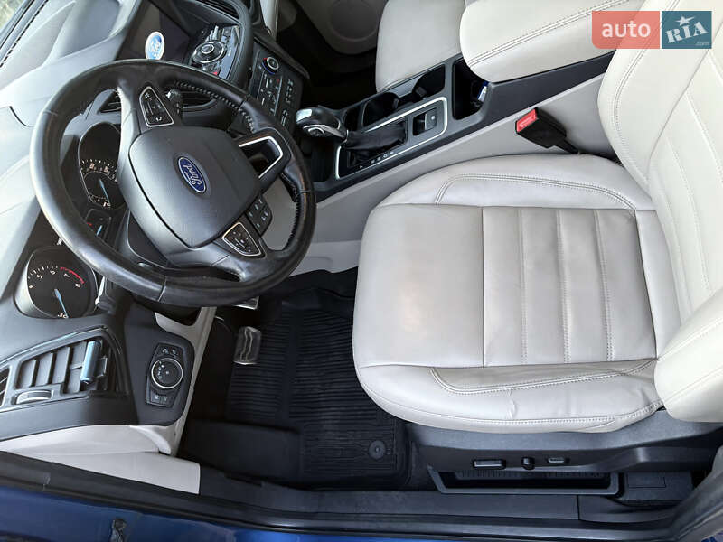 Внедорожник / Кроссовер Ford Escape 2018 в Днепре