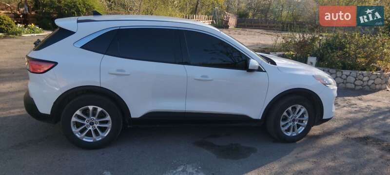 Позашляховик / Кросовер Ford Escape 2019 в Тернополі фото 4 Позашляховик / Кросовер Ford Escape 2019 в Тернополі