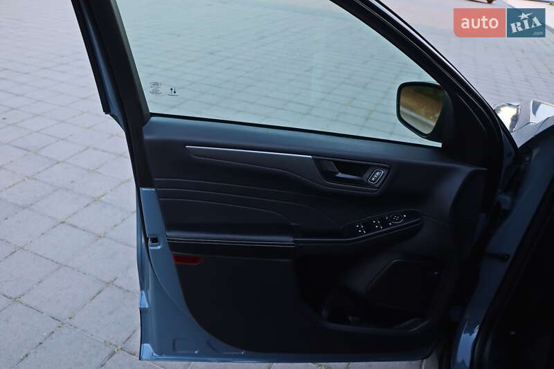 Внедорожник / Кроссовер Ford Escape 2024 в Кременчуге