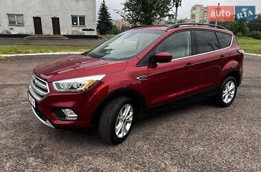 Позашляховик / Кросовер Ford Escape 2017 в Рівному
