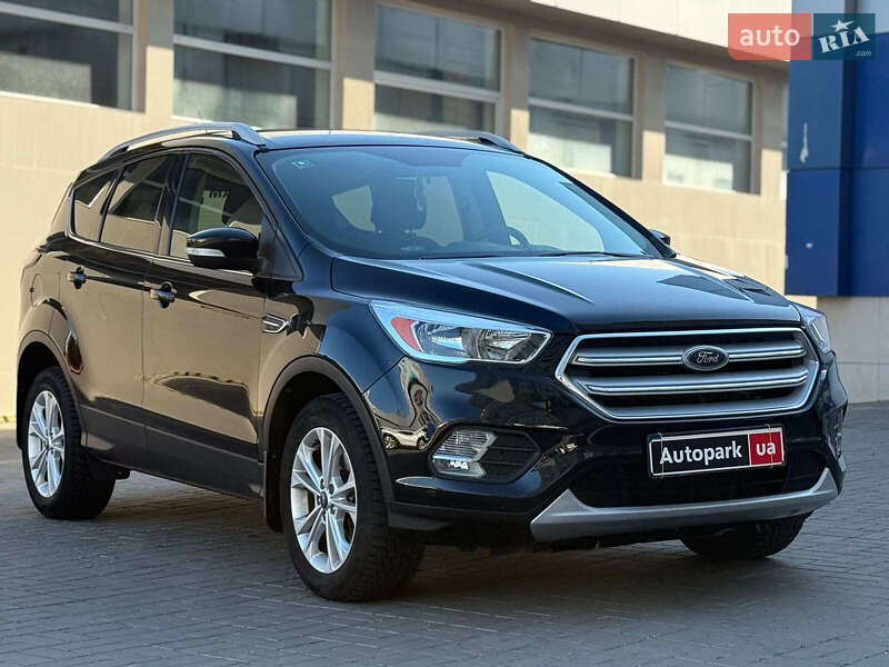 Позашляховик / Кросовер Ford Escape 2017 в Одесі