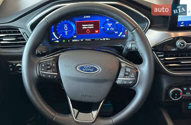Позашляховик / Кросовер Ford Escape 2022 в 