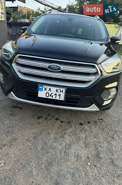 Позашляховик / Кросовер Ford Escape 2017 в Києві