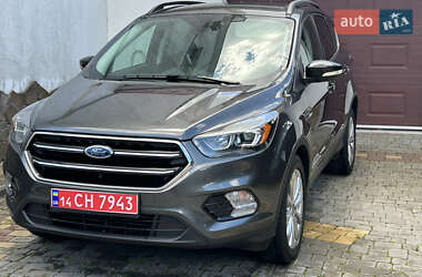 Внедорожник / Кроссовер Ford Escape 2017 в 