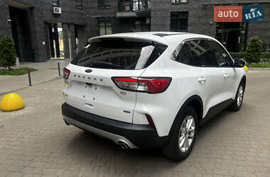 Внедорожник / Кроссовер Ford Escape 2021 в 