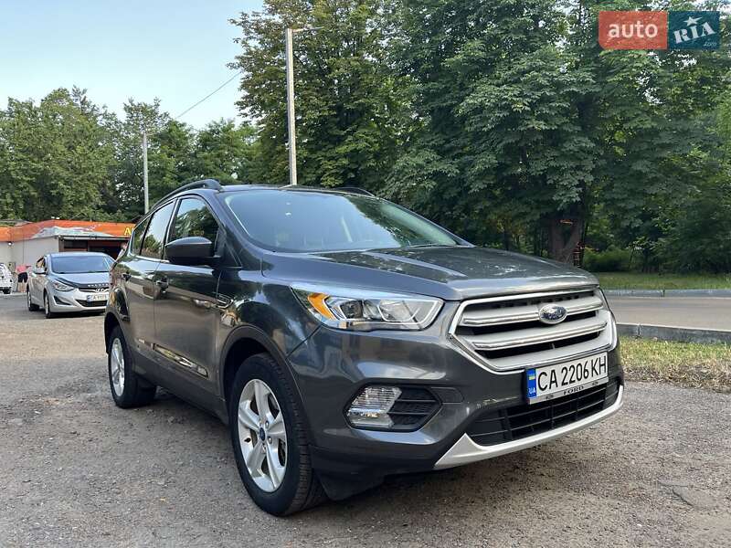 Внедорожник / Кроссовер Ford Escape 2019 в Черкассах