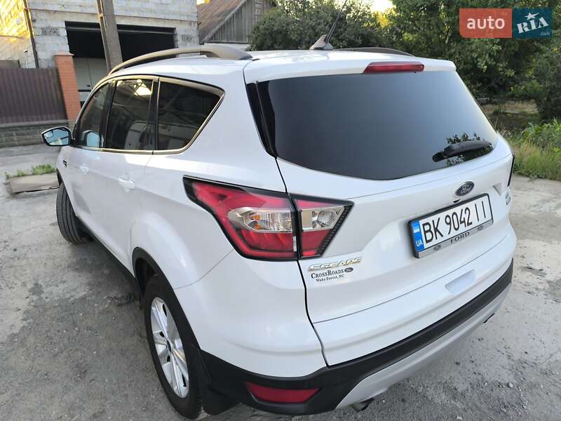 Позашляховик / Кросовер Ford Escape 2018 в Кривому Розі