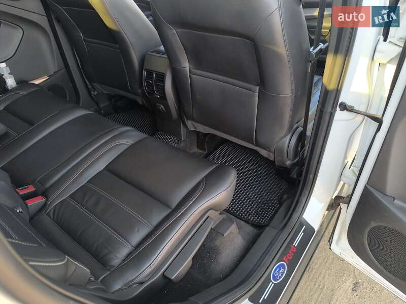 Позашляховик / Кросовер Ford Escape 2018 в Кривому Розі