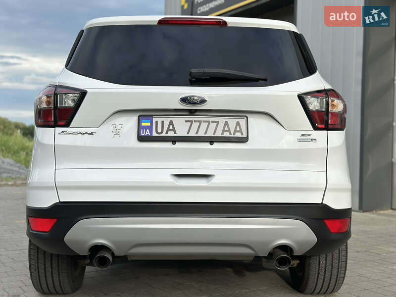 Внедорожник / Кроссовер Ford Escape 2018 в Дрогобыче
