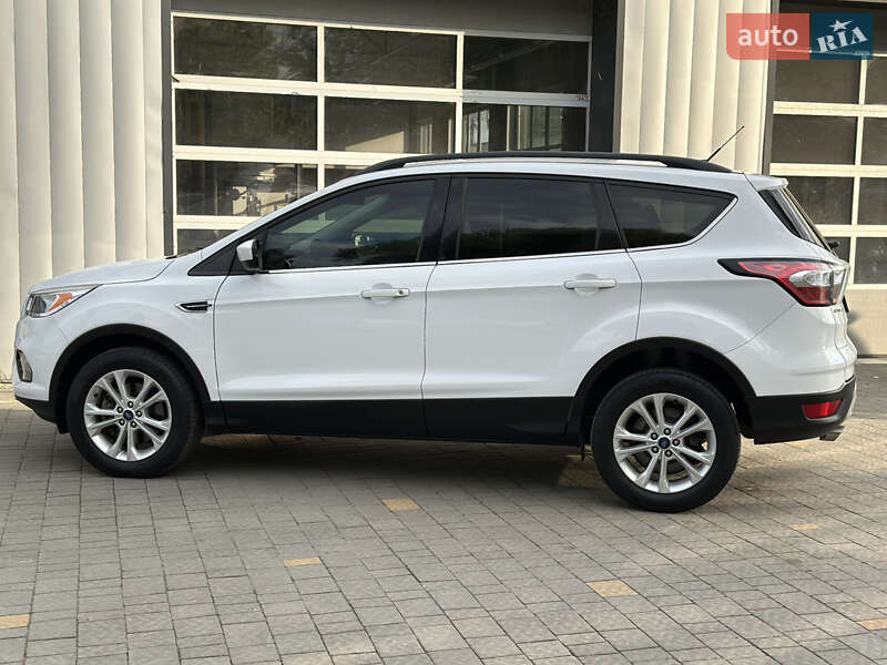 Внедорожник / Кроссовер Ford Escape 2018 в Дрогобыче