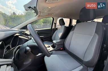 Внедорожник / Кроссовер Ford Escape 2018 в 