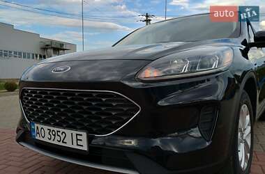 Внедорожник / Кроссовер Ford Escape 2022 в 