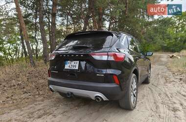 Внедорожник / Кроссовер Ford Escape 2022 в 