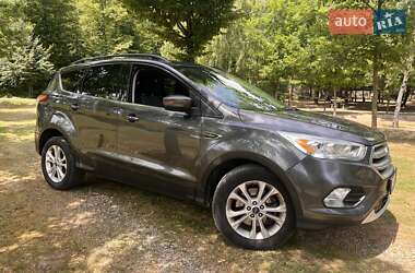 Позашляховик / Кросовер Ford Escape 2017 в 