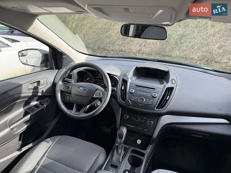 Внедорожник / Кроссовер Ford Escape 2017 в Львове