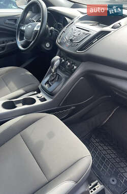 Внедорожник / Кроссовер Ford Escape 2014 в 