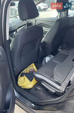 Внедорожник / Кроссовер Ford Escape 2014 в 
