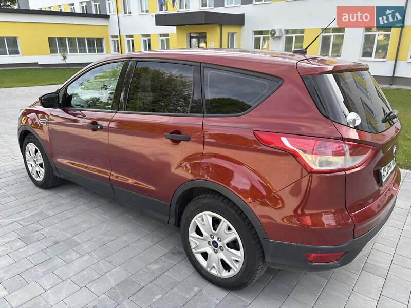 Внедорожник / Кроссовер Ford Escape 2014 в Чорткове