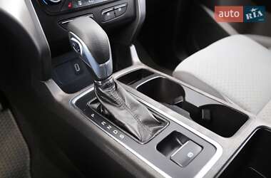 Внедорожник / Кроссовер Ford Escape 2019 в 