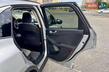 Внедорожник / Кроссовер Ford Escape 2020 в 