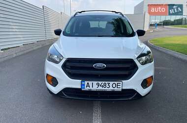 Внедорожник / Кроссовер Ford Escape 2018 в 